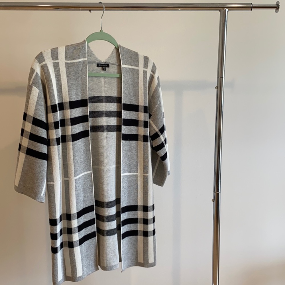 Black & White Stripped Cadigan, Dynamite XXS
